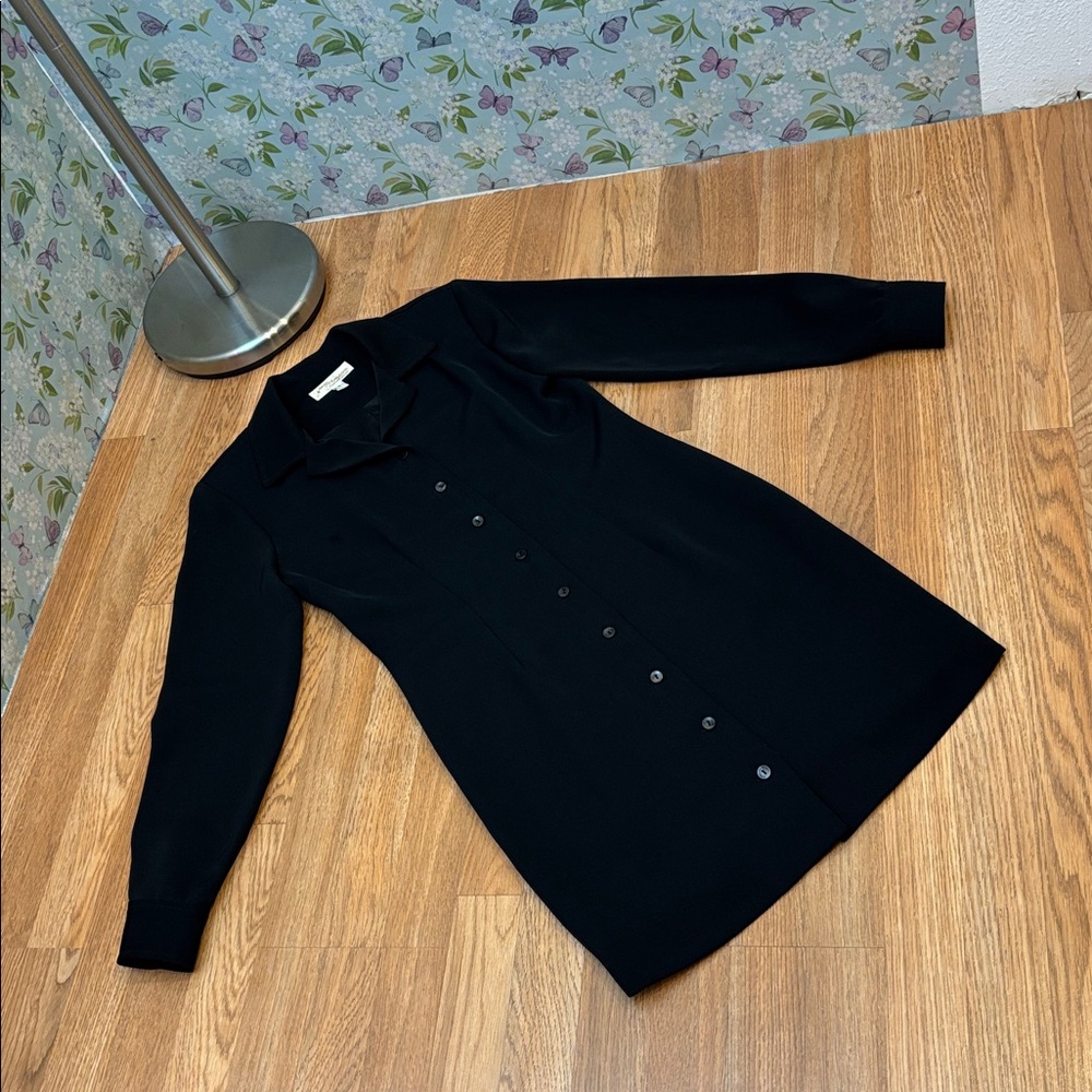 Vintage 1980’s Norm Thompson black long sleeve button-up dress. Size 6.